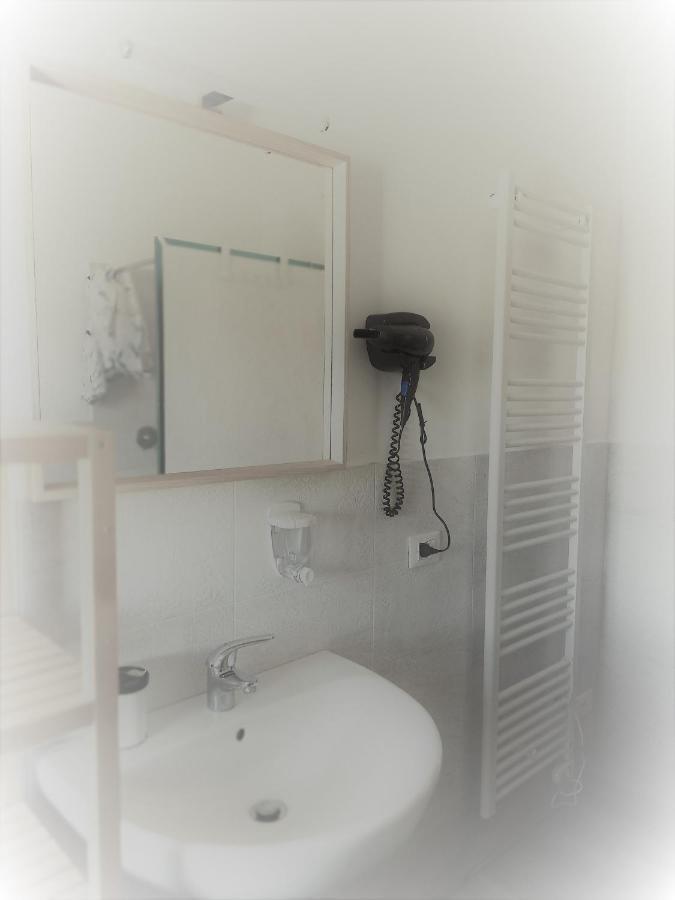 Vivi Conero Hotel อังโกนา ภายนอก รูปภาพ